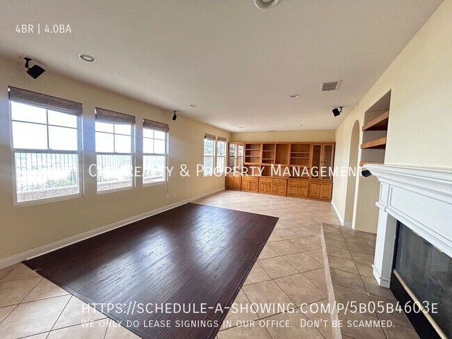 Foto del edificio - 2541 Hillcrest St