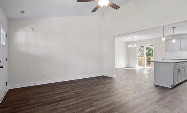 Foto del edificio - 476 Placid Pond Dr