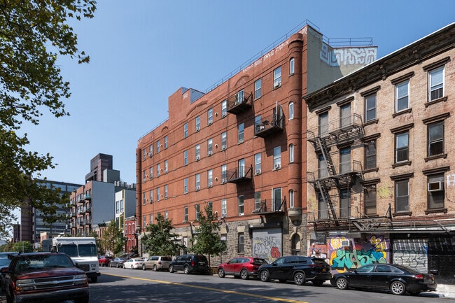 Building Photo - 885-889 Park Ave