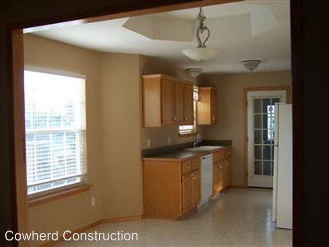 Foto del edificio - 3 br, 2 bath House - 751 W Juniper