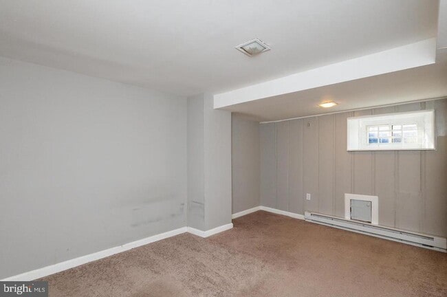 Building Photo - 3321 Elm Ave