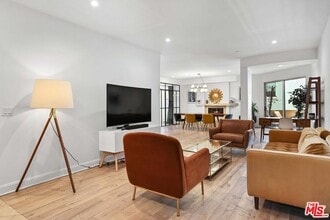 Building Photo - 1521 Greenfield Ave