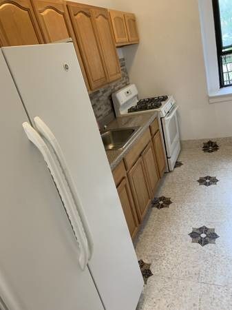 Foto principal - 7501 Ridge Blvd