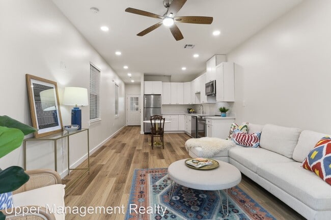 Building Photo - 2 br, 2.5 bath Apartment - 2904 - 2906 Man...