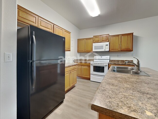 Foto del edificio - 6405 W Pioneer St