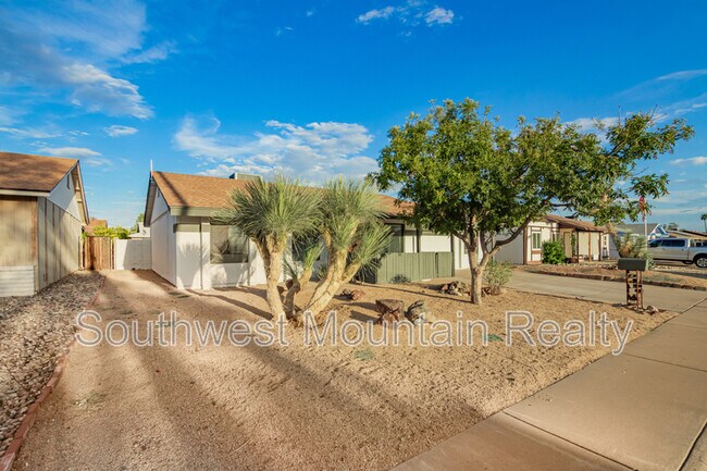 Building Photo - 18017 N 33rd Dr