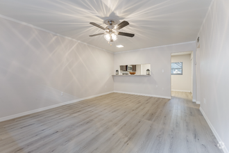 Building Photo - 121 Danube Ave
