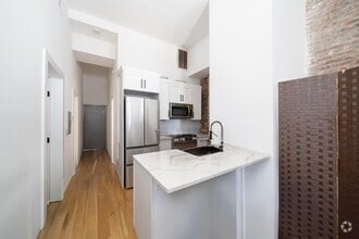 Building Photo - 27 Corbin Ave