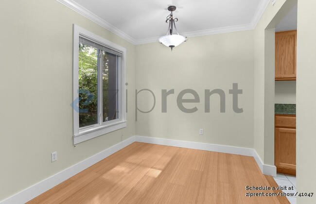 Foto del edificio - 12021 100th Ave NE