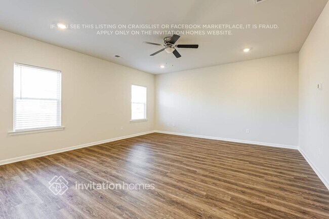 Building Photo - 217 White Flds Ave