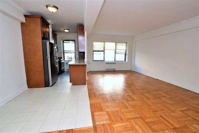 Foto del edificio - 63-33 98th Pl