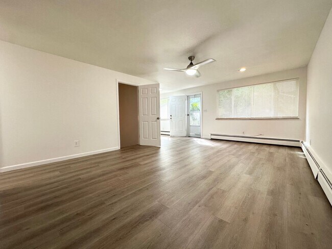 Foto del edificio - 3 bed 2 bath Duplex