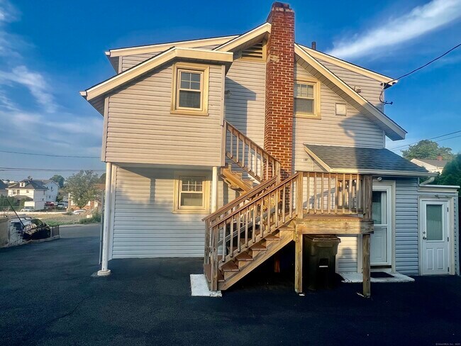 Foto del edificio - 80 Josephine Evaristo Ave