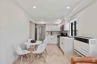 Building Photo - 6036 W 75th St
