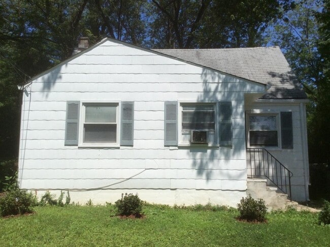 Frente de la casa - 114 S Lee St