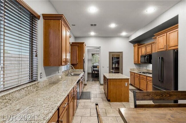 Building Photo - 12244 Montura Rosa Pl - Beautiful Summerli...