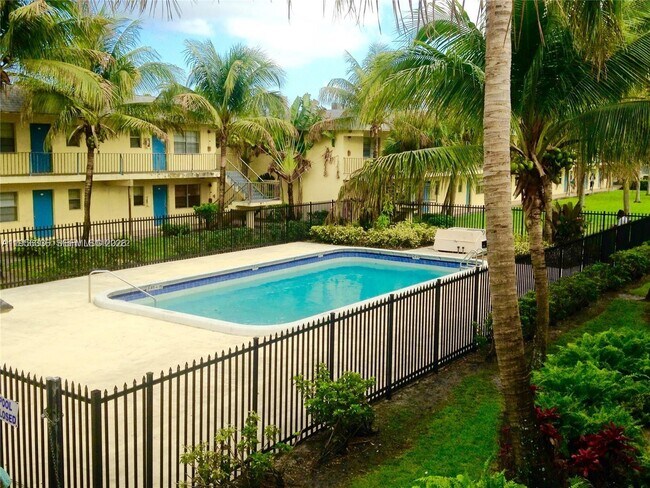 Foto del edificio - 4160 NW 21st St