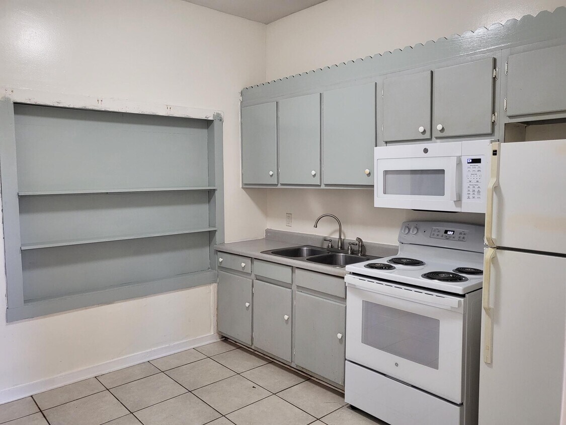 Kitchen - 207 W King St