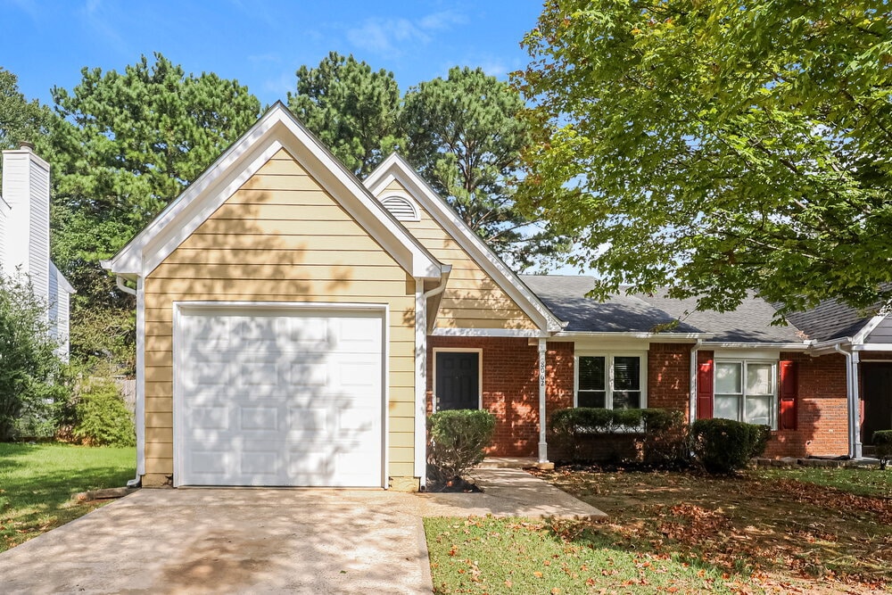 Primary Photo - 8062 S Bay Ct