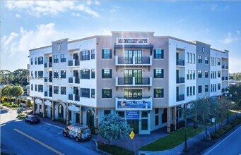 Building Photo - 4100 SW 64th Ave