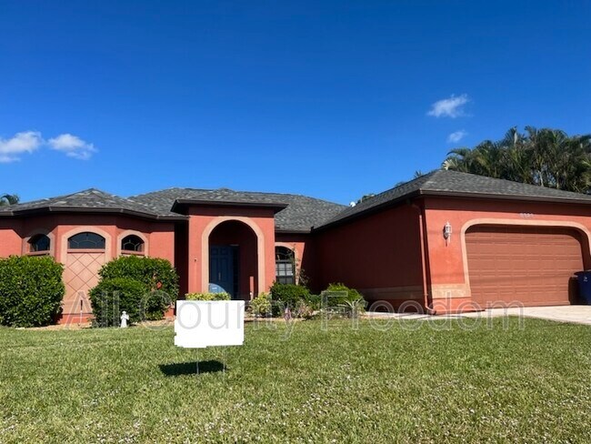 Foto del edificio - 8323 Caloosa Rd