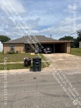 Building Photo - 808 Stetson Ave