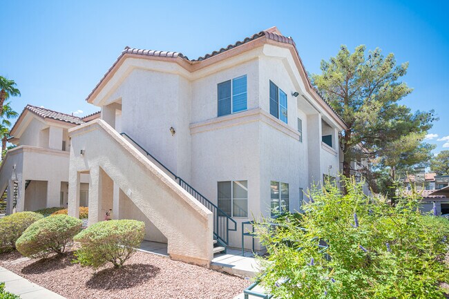 Building Photo - 2112 Calville St