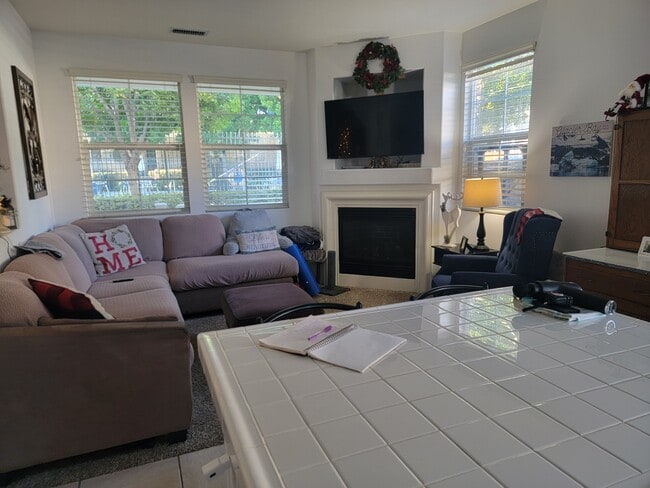 Foto del edificio - 49 Bluff Cove Dr