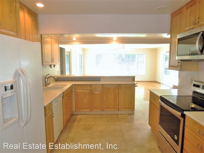 Foto del edificio - 4 br, 3 bath House - 1552 Windsor Lane