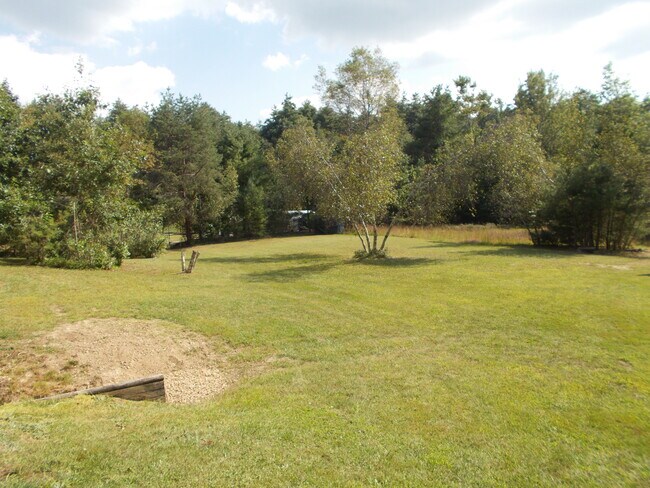 Foto del edificio - 220 Old Turnpike Rd