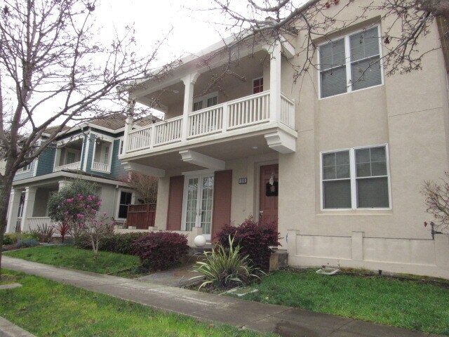 Building Photo - 316 Ansel Ave