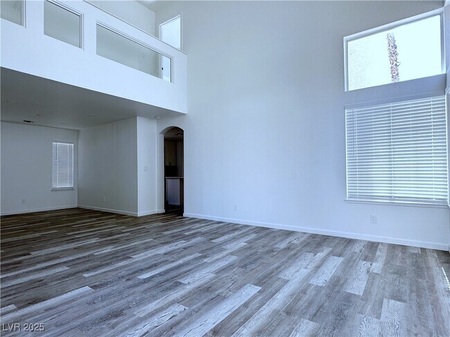 Foto del edificio - 9821 Cactus View Ave
