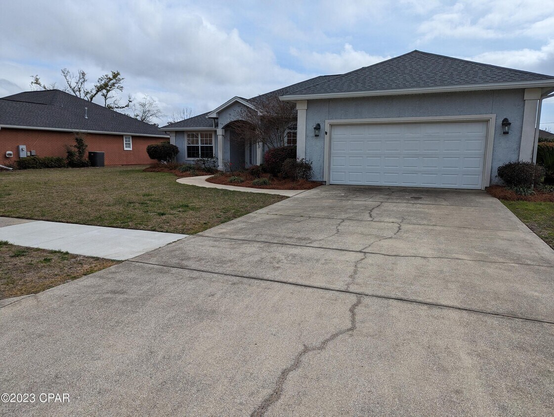 3760 Bay Tree Rd, Lynn Haven, FL 32444 House for Rent in Lynn Haven