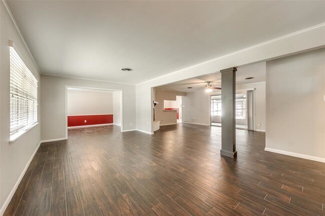 Building Photo - 5810 Wigton Dr