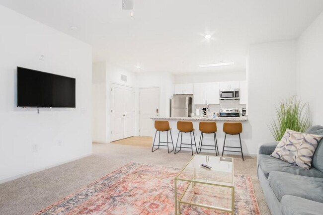 Foto del edificio - 8251 Windsor Hill Blvd