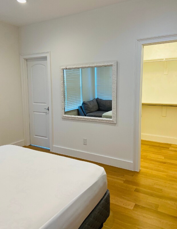 Foto del edificio - 5701 Lois Ln