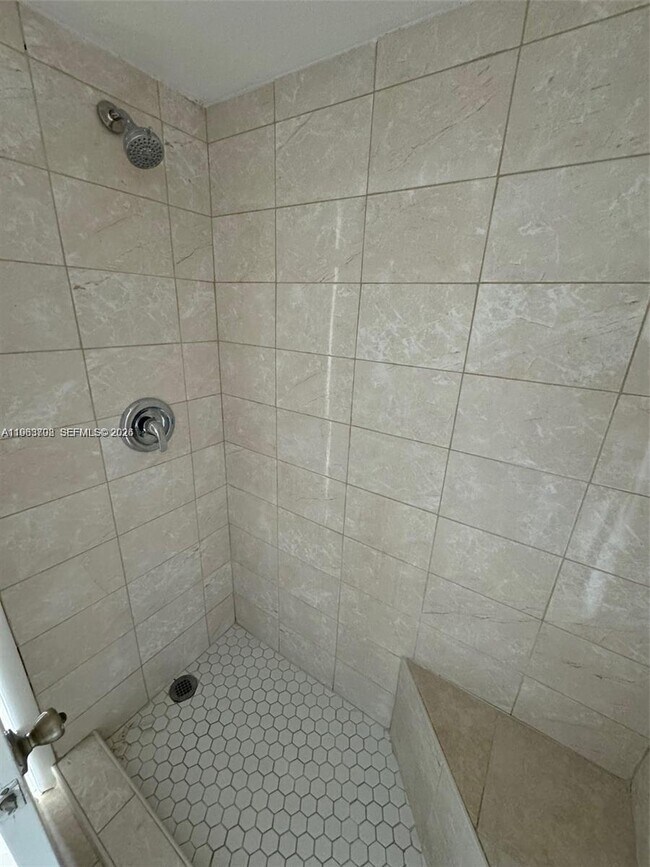 Foto del edificio - 11790 SW 18th St