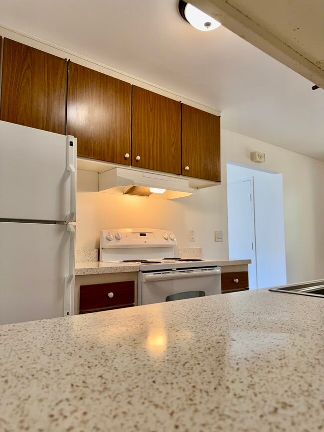 Building Photo - AMICI Apartments