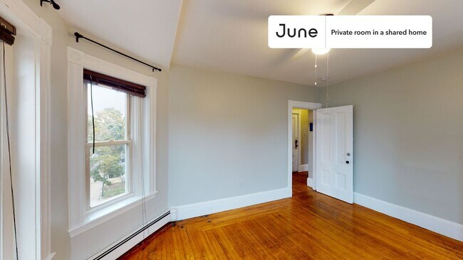 Foto del edificio - Room in Shared 4 bed/2 bath home in Allston