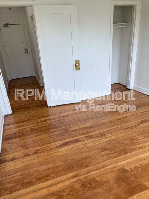 Foto del edificio - 1523 N McCadden Pl