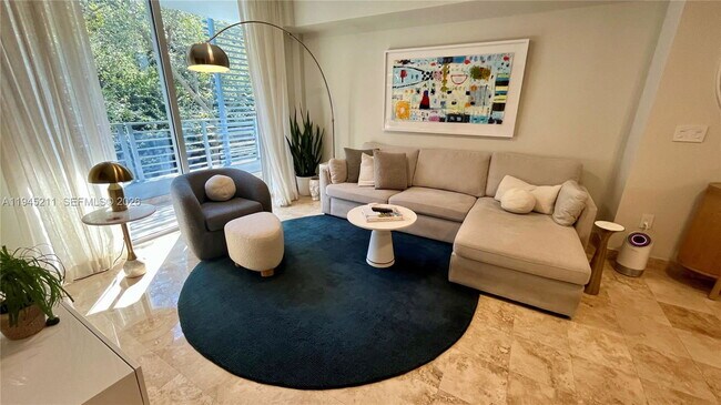 Foto del edificio - 3339 Virginia St