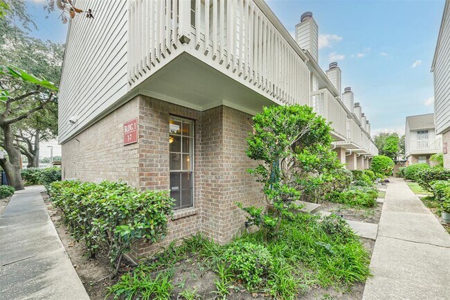 Foto del edificio - 2628 North Blvd