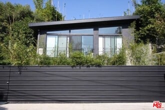 Building Photo - 2849 Seattle Dr