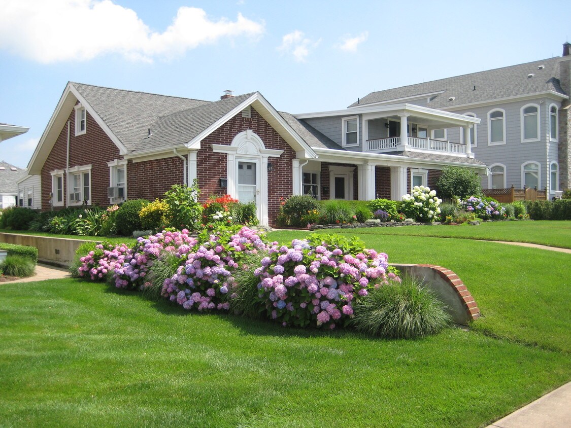 4 Washington Ave, AvonbytheSea, NJ 07717 Apartments 4 Washington