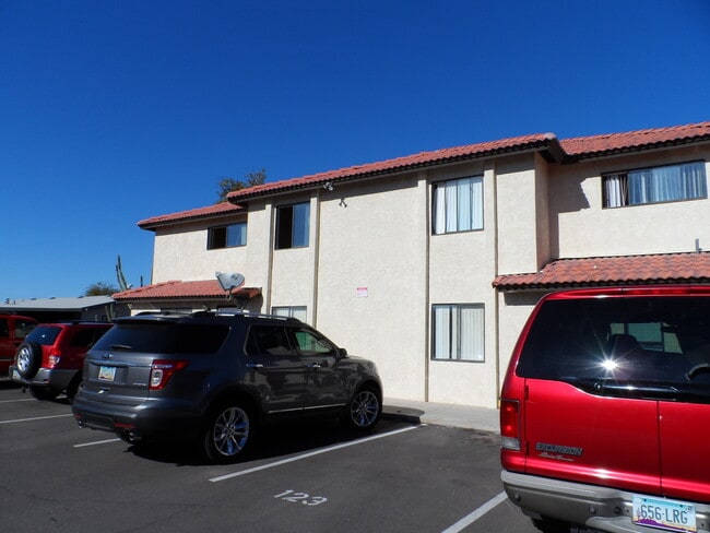 Building Photo - Lindsay and McKellips: Mesa, 2 bed, 2 bath...