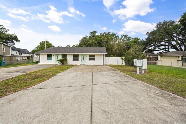 Foto del edificio - 2720 Sunrise Ct
