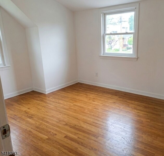 Building Photo - 44 Ekings Ave