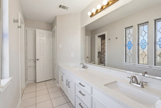 Foto del edificio - 7927 Wolfield Ln