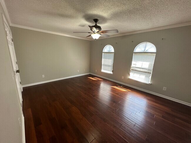 Foto del edificio - 1699 Burnt Oak Dr