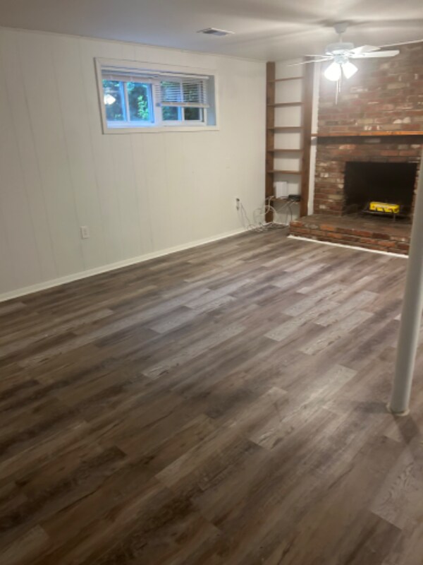 Building Photo - 5621 Maxine Ct